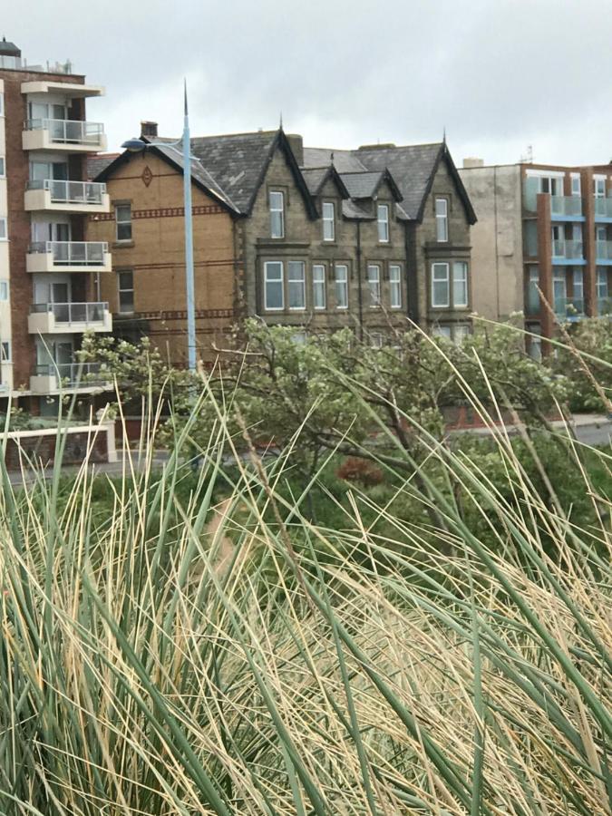 Beach Lookout - Sea Views Lytham St Annes Exterior photo